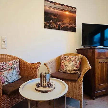 Pinot Noire Apartment